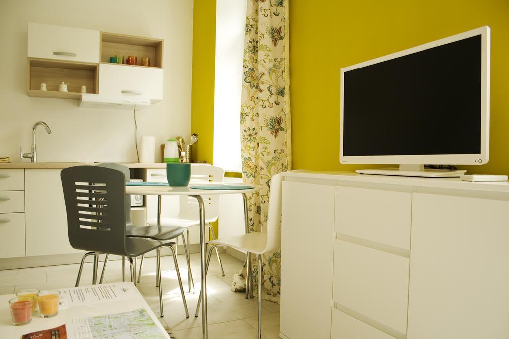 Flowers City Center Apartments Zagreb Room photo
